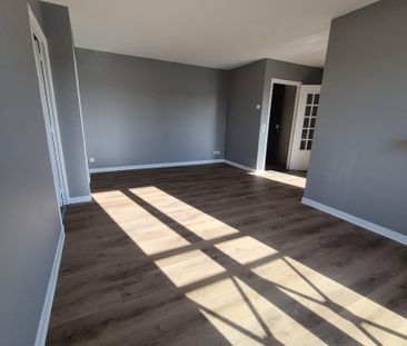 Location Appartement 2 pièces 46m² CAMBRAI 59400 - Photo 2