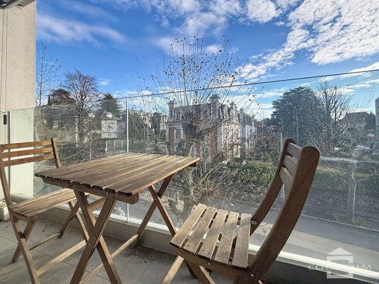 Bel appartement de 2.5 pièces proche du centre-ville - Photo 1