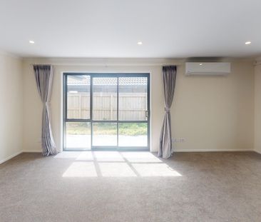 Fitzherbert - 4 Bedrooms - Photo 2