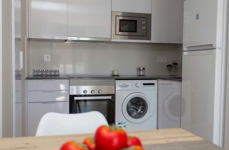 Avinguda de Peris i Valero, Valencia, Valencian Community 46004 - Photo 4