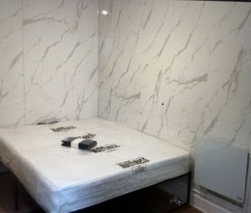 Studio Flat, Lyndhurst Road, LU1 - Photo 1