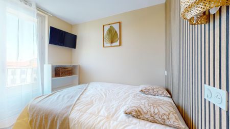 BERTHELOT P Roommate 4 Bedrooms at Lyon 8e - Photo 4