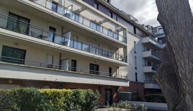 À louer Appartement T2 récent avec balcon et box à Saint-Malo, secteur Gare - Photo 1