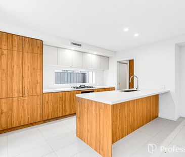 Brand New Sekisui (ShaWood) Built Home in Prime Location - Photo 4