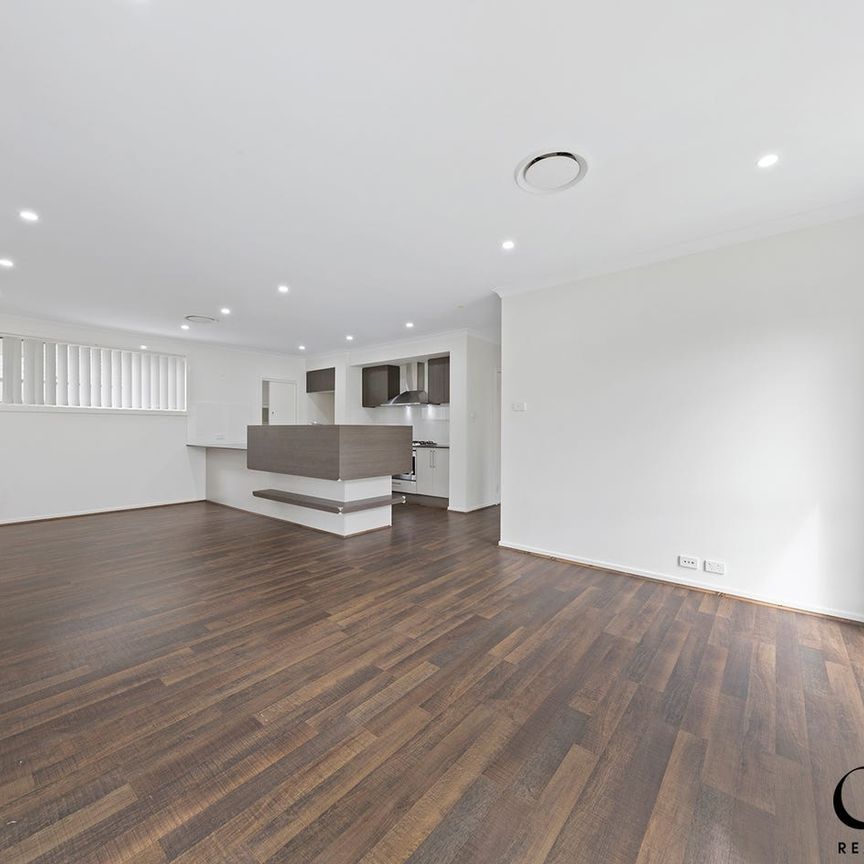 4 Bedroom Gem In The Heart Of Edmondson Park! - Photo 1