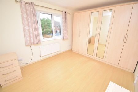Holly Approach, Ossett - Photo 2