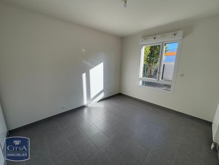 Location Maison 4 pièces 112m² CHATEAUROUX 36000 - Photo 3