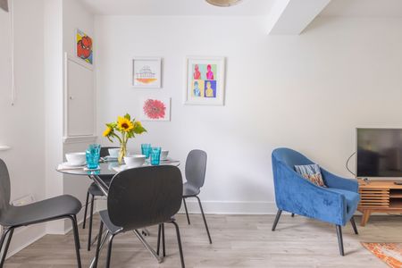 2 Bed Terraced House, Rochester Street, BN2 - Photo 5