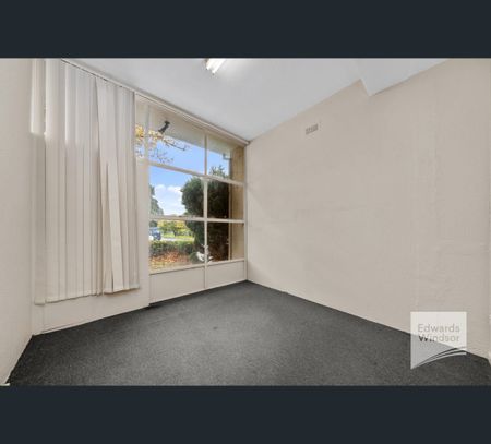 3/3 Long Point Road, Sandy Bay, Tas 7005 - Photo 5