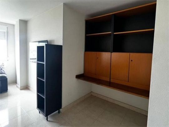 Piso de alquiler en Calle de la Paz, 6, Los Ramos - Photo 1