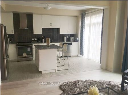 For Lease - 25 Avonmore Trail, Vaughan, Ontario - Photo 3