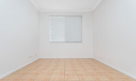 Peaceful Living in a Perfect Location - Photo 3