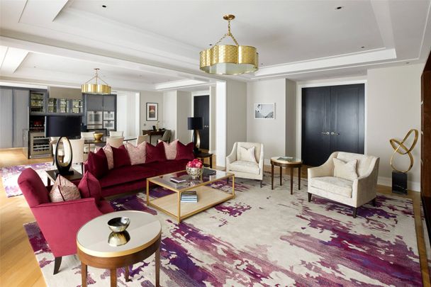 Trinity Square, Tower Hill - Photo 1