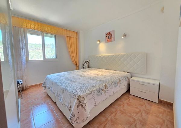 Apartment with 2 bedrooms with swimming pool LONG TERM
