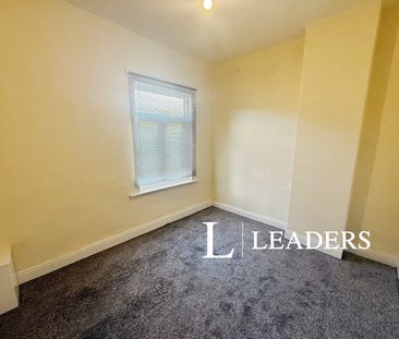 flat to rent Stoke On Trent, Staffs, ST4 - Photo 5