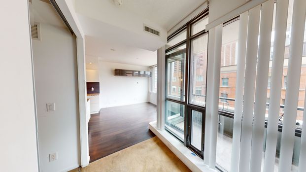 For Lease - 8 Charlotte Street Unit# 411, Toronto, Ontario - Photo 1