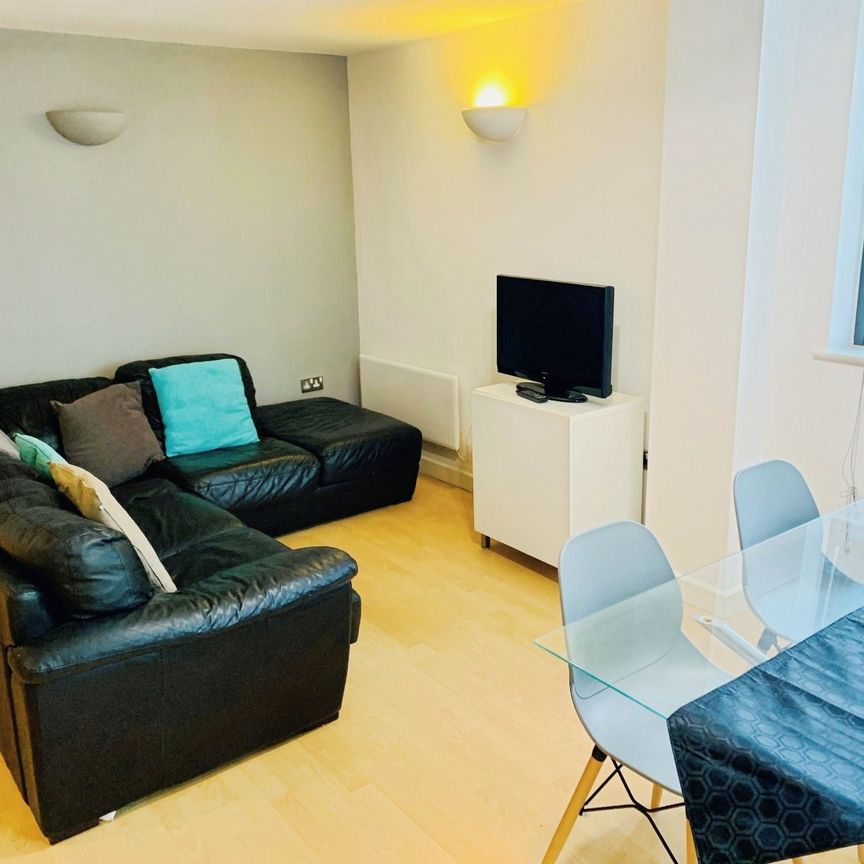 2 bedroom apartment to rent - Photo 1
