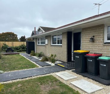 19 Normans Road - 2 Bedroom + Conservatory Townhouse - Photo 1