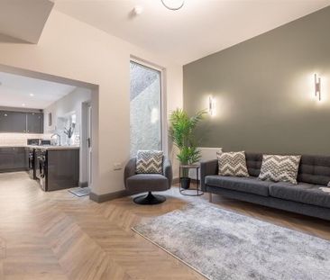 Room 2, 300 Beersbridge Road, Belfast, BT5 5DY - Photo 1