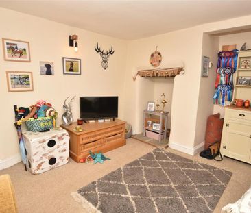 2 bedroom terraced house to rent - Photo 2