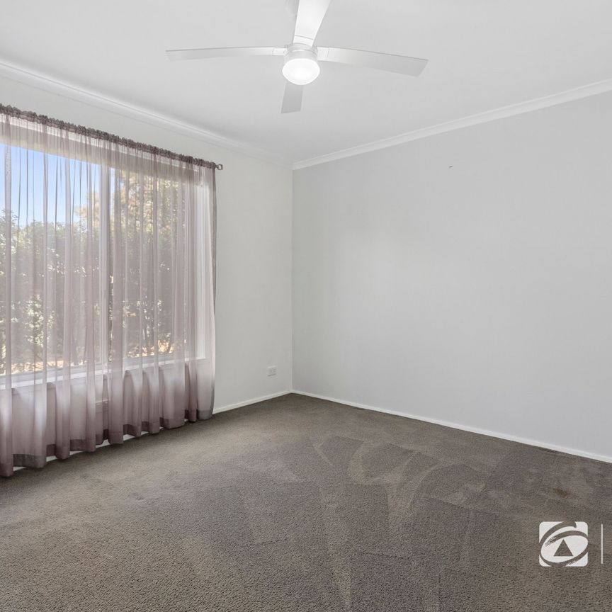 1/26 Yallambee Drive, Kennington - Photo 1