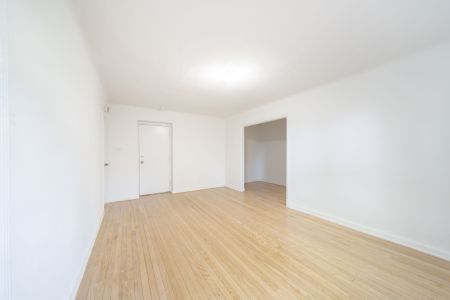 For Lease - 8 Mallory Gardens Unit# 4, Toronto, Ontario - Photo 4