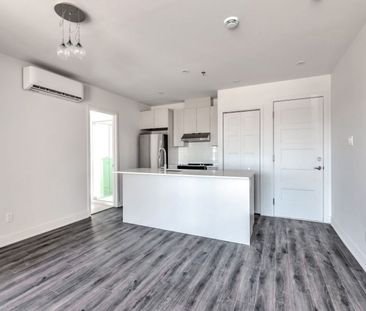 Vida LaSalle Condo Rentals - Photo 2