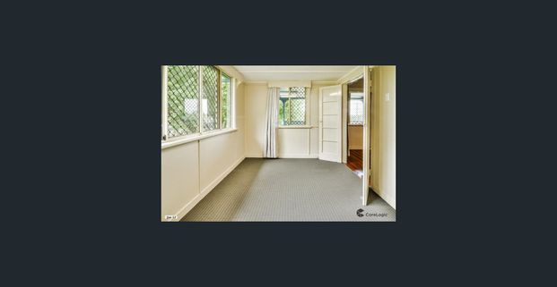 Spacious Nambour Home - Photo 1