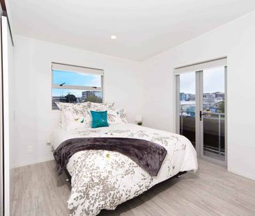 2 bedroom with 2 carpark in Mt Eden - Photo 3