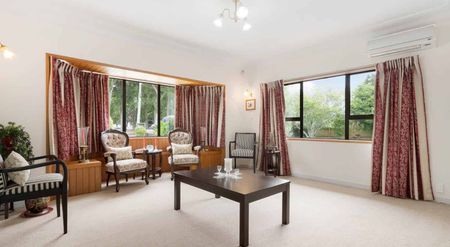 Family home - Photo 3