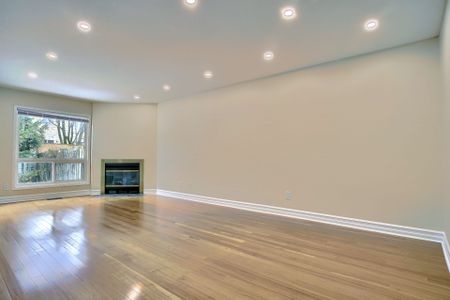 For Lease - 55 McGibbon Drive, Kanata, Ontario - Photo 2