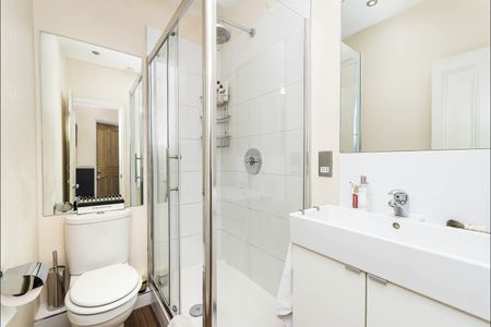 1 Bed Flat, Narbonne Avenue, SW4 - Photo 2