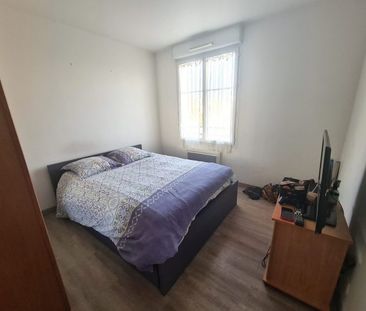 A LOUER - APPARTEMENT - 2 CHAMBRES + 2 PARKING - Photo 4