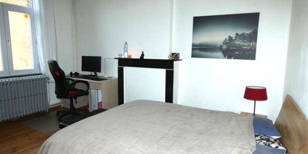 Appartement te huur in Saint-Ghislain voor € 475 met 1 slaapkamer - Photo 1