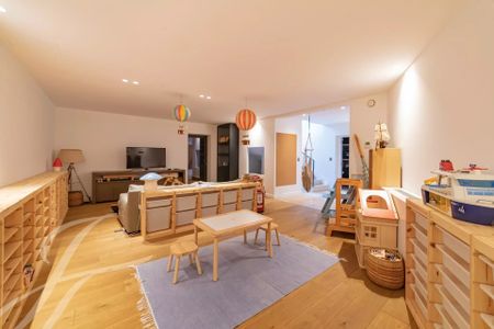 Maison à louer Valbonne, Cote d'Azur, France8 800 EUR / Mois - Photo 2
