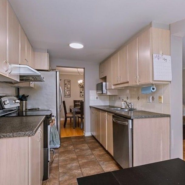 For Lease - 259 Montmorency Way, Orleans - Cumberland and Area, Ontario - Photo 1