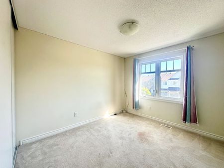 For Lease - 109 Calvington Avenue, Kanata, Ontario - Photo 4
