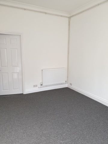 1 Bed Flat, Shirley, SO15 - Photo 5