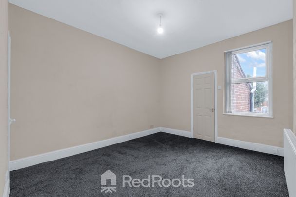 2 bed end of terrace house to rent in Ellerker Avenue, Doncaster, South Yorkshire, DN4 - Photo 1