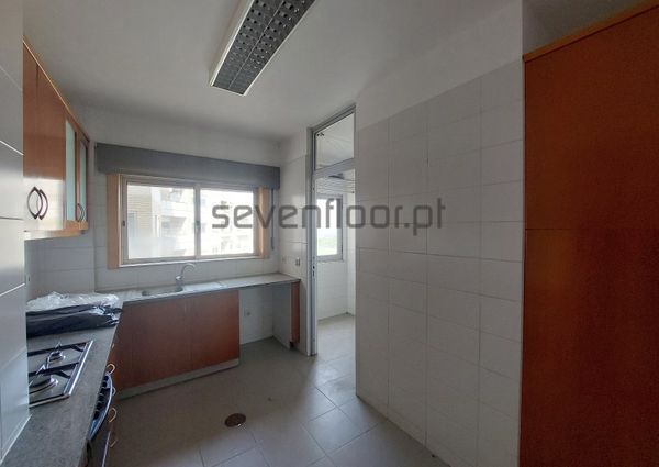 Apartamento T2+1 em Porto
