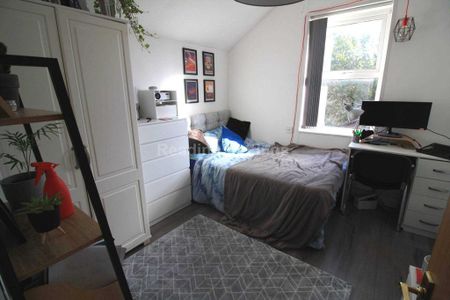 7 bedroom terraced house to rent - Photo 3