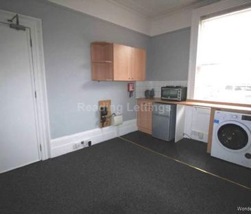 1 bedroom property to rent in Reading - Photo 3