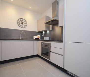 Clearview House, Pinner Road, Northwood, HA6 - Photo 3