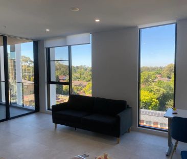 “SURE TO IMPRESS - AS NEW” - Photo 6