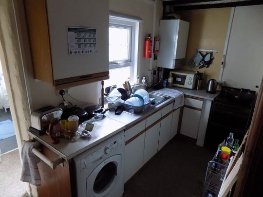 Vron Square, Bangor, Gwynedd, LL57 - Photo 1