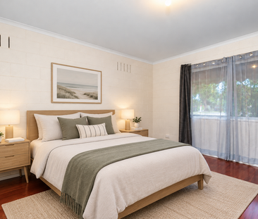 Comfortable home in ideal location. - Photo 2