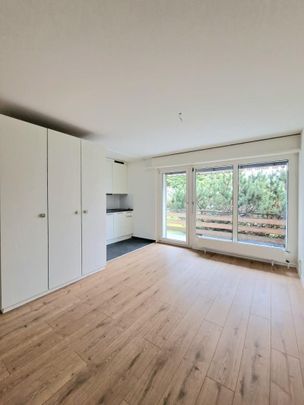 "Teilsanierte Studiowohnung mit Balkon per sofort zu vermieten!" - Photo 1