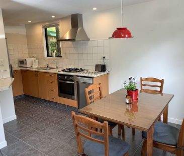 Modern furnished 1br home on nature's doorstep - Photo 6