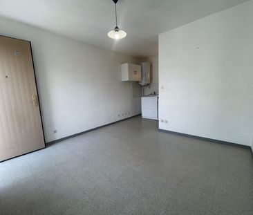 Location Appartement 1 pièce 16m² CHAMBRAY LES TOURS 37170 - Photo 1