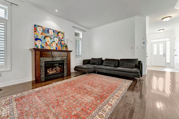 For Lease - 400 Stonehenge Drive Unit# 21, Hamilton, Ontario - Photo 1